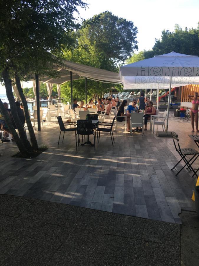 Apartman Kora Njivice Kültér fotó